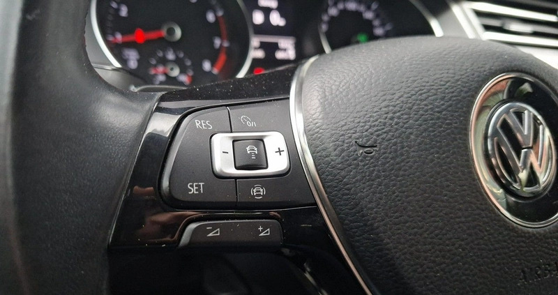 Volkswagen Arteon cena 76500 przebieg: 146593, rok produkcji 2019 z Swarzędz małe 326